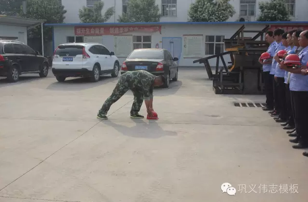 全民皆兵,來之能戰,戰之則勝【偉志鋼模板廠家】