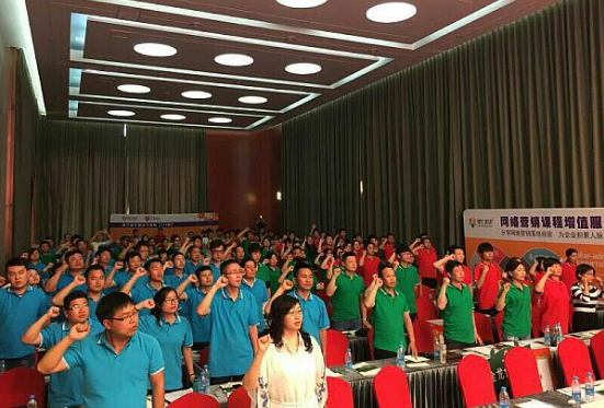 三軍威武赫赫風(fēng)采!偉志鋼模板力爭河南