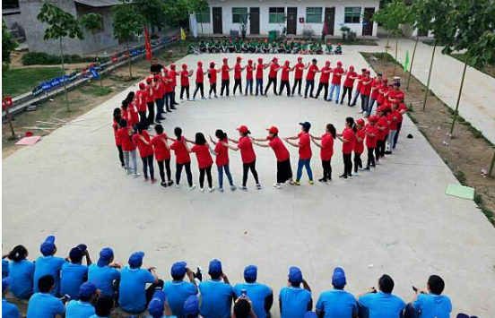 三軍威武赫赫風(fēng)采!偉志鋼模板力爭河南