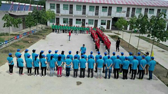 三軍威武赫赫風(fēng)采!偉志鋼模板力爭河南