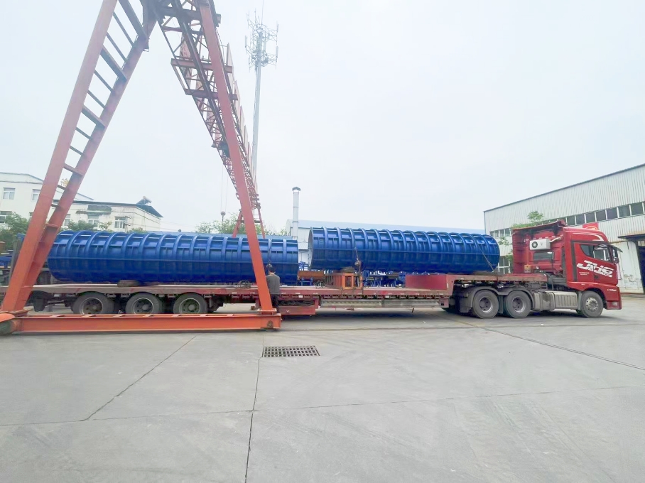 河南偉志不銹鋼圓柱鋼模板發貨拉