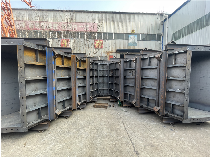 偉志模板異型墩柱“量身定制”